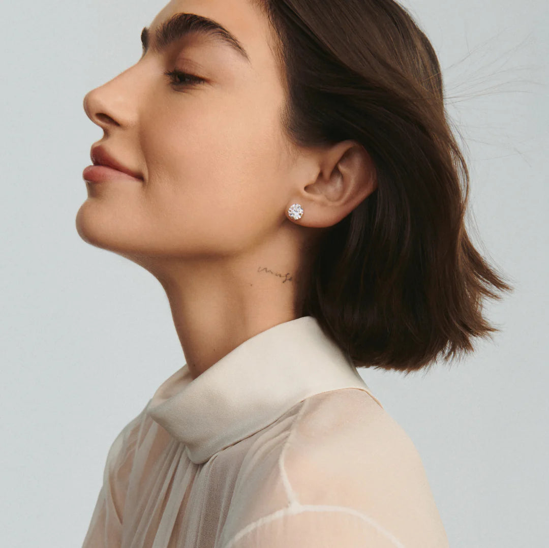 4Tcw Royal Sparkle Studs – Effortless Glamour