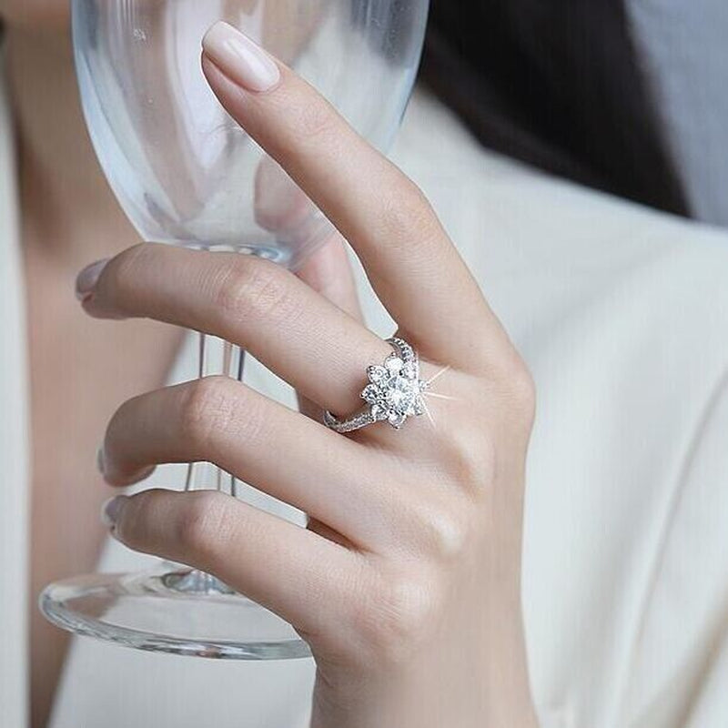 Crystal Snowflake Ring – 925 Sterling Silver